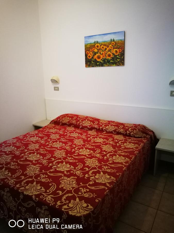 Hotel Riviera Rimini Dış mekan fotoğraf