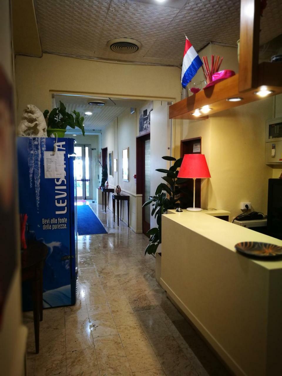 Hotel Riviera Rimini Dış mekan fotoğraf